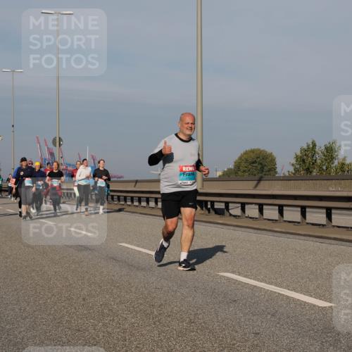 03.10.2025 - Köhlbrandbrückenlauf Fabian Wolf http://msf.ph/oto/9066986 03.10.2025 10:09:57 Position 3 1704 meine-sportfotos.de