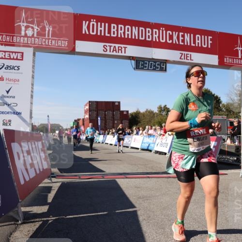 03.10.2025 - Köhlbrandbrückenlauf Lena Gebhardt http://msf.ph/oto/9067015 03.10.2025 13:30:54 Ziel 4715, 4734, 4937, 5005, 5142, 5185, 5206, 5349, 5391, 5402, 5938, 6537 meine-sportfotos.de