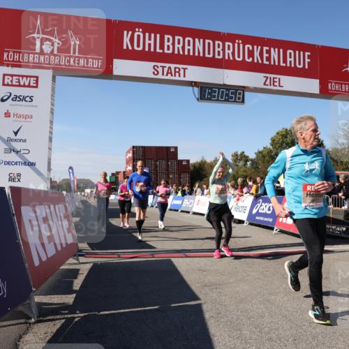 03.10.2025 - Köhlbrandbrückenlauf Lena Gebhardt http://msf.ph/oto/9067061 03.10.2025 13:30:59 Ziel 4715, 4734, 5005, 5142, 5185, 5206, 5349, 5402, 5938, 6537 meine-sportfotos.de