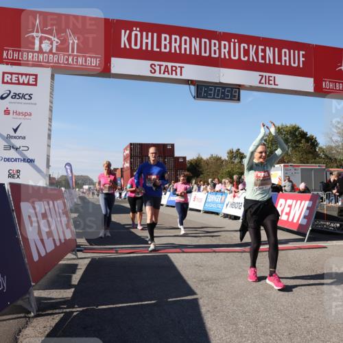 03.10.2025 - Köhlbrandbrückenlauf Lena Gebhardt http://msf.ph/oto/9067068 03.10.2025 13:30:59 Ziel 4715, 4734, 5005, 5142, 5185, 5206, 5349, 5402, 5938, 6537 meine-sportfotos.de