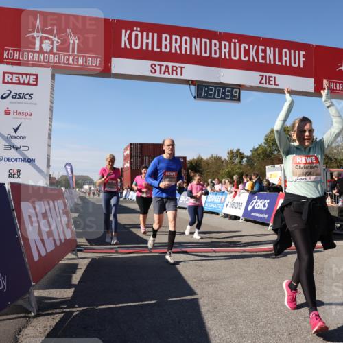 03.10.2025 - Köhlbrandbrückenlauf Lena Gebhardt http://msf.ph/oto/9067074 03.10.2025 13:31:00 Ziel 4715, 4734, 5005, 5142, 5185, 5206, 5349, 5402, 5938, 6537 meine-sportfotos.de