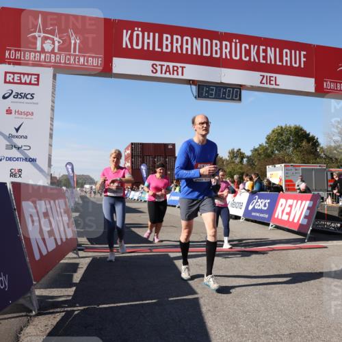 03.10.2025 - Köhlbrandbrückenlauf Lena Gebhardt http://msf.ph/oto/9067087 03.10.2025 13:31:00 Ziel 4715, 4734, 5005, 5142, 5185, 5206, 5349, 5402, 5938, 6537 meine-sportfotos.de