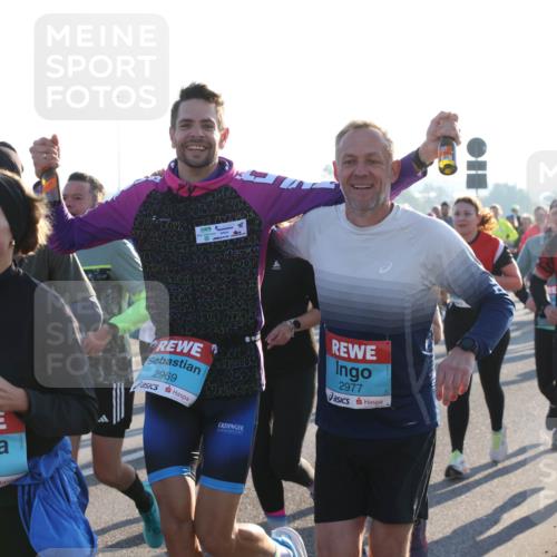 03.10.2025 - Köhlbrandbrückenlauf Lena Gebhardt http://msf.ph/oto/9067117 03.10.2025 09:23:37 Position 1 3529, 10, 2969, 3162520, 30, 9, 2977, 3713, 4, 64, 1147 meine-sportfotos.de