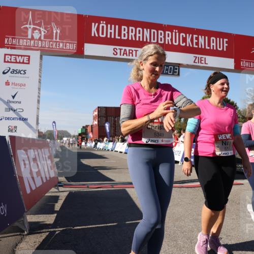 03.10.2025 - Köhlbrandbrückenlauf Lena Gebhardt http://msf.ph/oto/9067119 03.10.2025 13:31:03 Ziel 4715, 4734, 5185, 5206, 5349, 5938, 6375, 6537 meine-sportfotos.de
