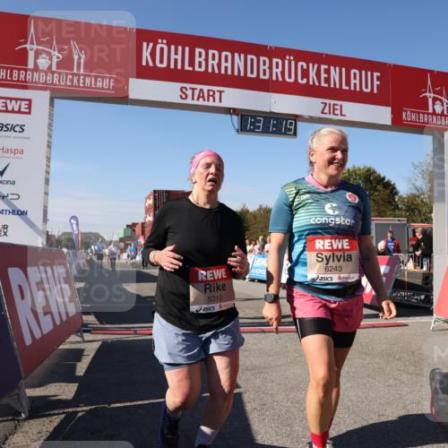 03.10.2025 - Köhlbrandbrückenlauf Lena Gebhardt http://msf.ph/oto/9067268 03.10.2025 13:31:20 Ziel 4800, 4967, 5030, 5310, 5362, 5378, 5518, 5519, 5772, 5773, 6242, 6243, 6559, 6731 meine-sportfotos.de