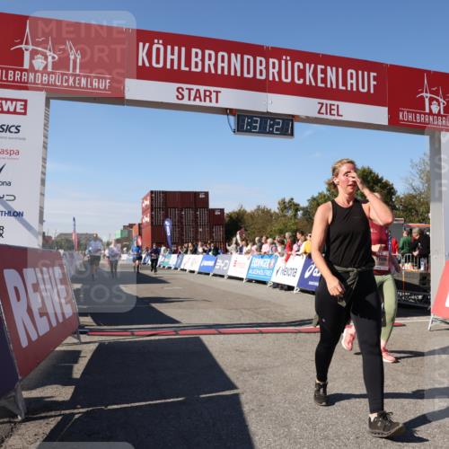 03.10.2025 - Köhlbrandbrückenlauf Lena Gebhardt http://msf.ph/oto/9067280 03.10.2025 13:31:22 Ziel 4800, 4967, 5030, 5310, 5362, 5378, 5511, 5518, 5519, 5598, 5772, 5773, 6242, 6243, 6559, 6597, 6731 meine-sportfotos.de