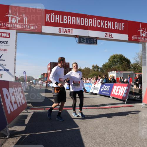 03.10.2025 - Köhlbrandbrückenlauf Lena Gebhardt http://msf.ph/oto/9067299 03.10.2025 13:31:27 Ziel 5030, 5065, 5222, 5310, 5378, 5425, 5511, 5518, 5519, 5598, 6242, 6243, 6597, 6731 meine-sportfotos.de