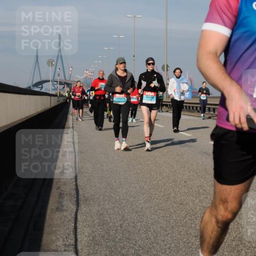 03.10.2025 - Köhlbrandbrückenlauf Fabian Wolf http://msf.ph/oto/9067311 03.10.2025 10:10:12 Position 3 3076 meine-sportfotos.de