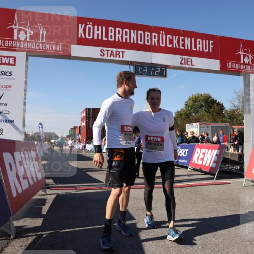 03.10.2025 - Köhlbrandbrückenlauf Lena Gebhardt http://msf.ph/oto/9067316 03.10.2025 13:31:28 Ziel 5030, 5065, 5171, 5222, 5425, 5511, 5518, 5519, 5598, 6597, 6731 meine-sportfotos.de