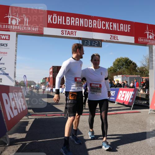03.10.2025 - Köhlbrandbrückenlauf Lena Gebhardt http://msf.ph/oto/9067325 03.10.2025 13:31:28 Ziel 5030, 5065, 5171, 5222, 5425, 5511, 5518, 5519, 5598, 6597, 6731 meine-sportfotos.de