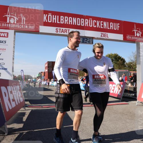 03.10.2025 - Köhlbrandbrückenlauf Lena Gebhardt http://msf.ph/oto/9067329 03.10.2025 13:31:28 Ziel 5030, 5065, 5171, 5222, 5425, 5511, 5518, 5519, 5598, 6597, 6731 meine-sportfotos.de