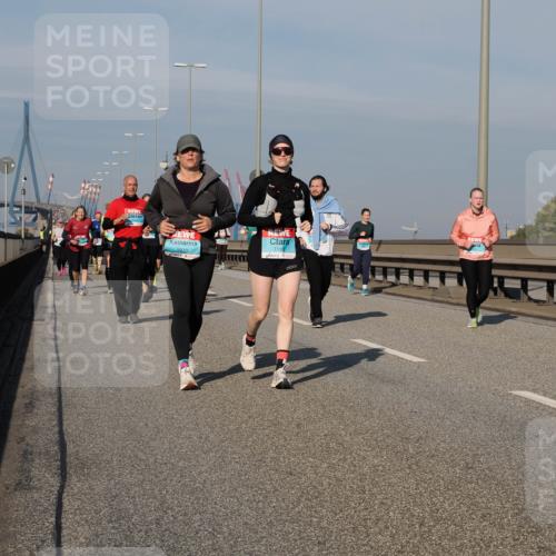 03.10.2025 - Köhlbrandbrückenlauf Fabian Wolf http://msf.ph/oto/9067334 03.10.2025 10:10:13 Position 3 1970, 1969 meine-sportfotos.de
