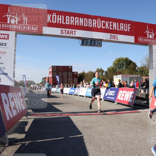 03.10.2025 - Köhlbrandbrückenlauf Lena Gebhardt http://msf.ph/oto/9067355 03.10.2025 13:31:30 Ziel 5030, 5065, 5171, 5222, 5425, 5511, 5518, 5519, 5598, 6597, 6731 meine-sportfotos.de
