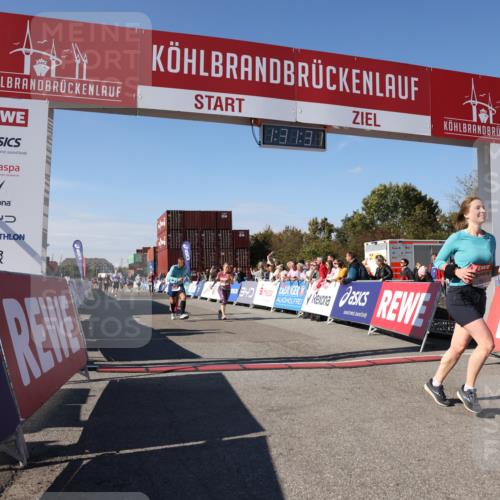 03.10.2025 - Köhlbrandbrückenlauf Lena Gebhardt http://msf.ph/oto/9067368 03.10.2025 13:31:31 Ziel 5065, 5171, 5222, 5425, 5511, 5518, 5519, 5598, 6597 meine-sportfotos.de