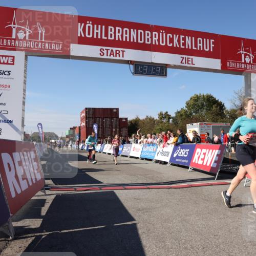 03.10.2025 - Köhlbrandbrückenlauf Lena Gebhardt http://msf.ph/oto/9067372 03.10.2025 13:31:31 Ziel 5065, 5171, 5222, 5425, 5511, 5518, 5519, 5598, 6597 meine-sportfotos.de