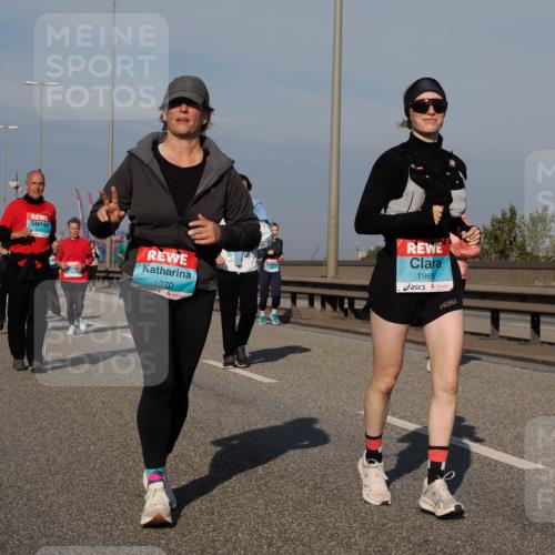 03.10.2025 - Köhlbrandbrückenlauf Fabian Wolf http://msf.ph/oto/9067381 03.10.2025 10:10:15 Position 3 1970, 1969 meine-sportfotos.de