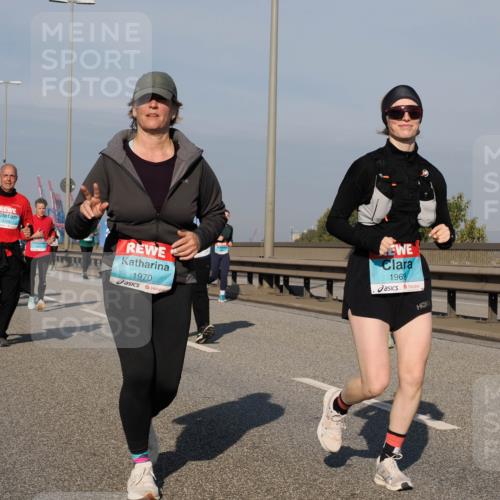 03.10.2025 - Köhlbrandbrückenlauf Fabian Wolf http://msf.ph/oto/9067386 03.10.2025 10:10:15 Position 3 1970, 1969 meine-sportfotos.de