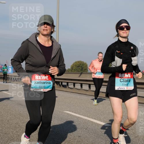 03.10.2025 - Köhlbrandbrückenlauf Fabian Wolf http://msf.ph/oto/9067396 03.10.2025 10:10:16 Position 3 2468, 1970, 1851, 1969 meine-sportfotos.de