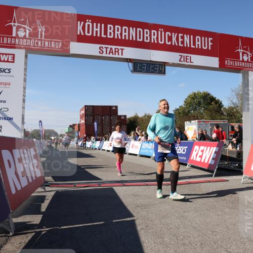 03.10.2025 - Köhlbrandbrückenlauf Lena Gebhardt http://msf.ph/oto/9067399 03.10.2025 13:31:34 Ziel 5065, 5171, 5222, 5425, 5511, 5518, 5519, 5598, 6072, 6597 meine-sportfotos.de
