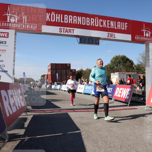 03.10.2025 - Köhlbrandbrückenlauf Lena Gebhardt http://msf.ph/oto/9067405 03.10.2025 13:31:34 Ziel 5065, 5171, 5222, 5425, 5511, 5518, 5519, 5598, 6072, 6597 meine-sportfotos.de