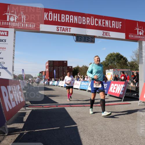 03.10.2025 - Köhlbrandbrückenlauf Lena Gebhardt http://msf.ph/oto/9067409 03.10.2025 13:31:34 Ziel 5065, 5171, 5222, 5425, 5511, 5518, 5519, 5598, 6072, 6597 meine-sportfotos.de