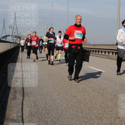 03.10.2025 - Köhlbrandbrückenlauf Fabian Wolf http://msf.ph/oto/9067418 03.10.2025 10:10:17 Position 3 2468 meine-sportfotos.de