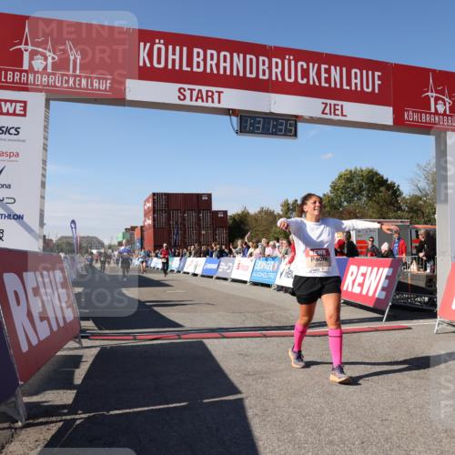 03.10.2025 - Köhlbrandbrückenlauf Lena Gebhardt http://msf.ph/oto/9067436 03.10.2025 13:31:36 Ziel 5057, 5065, 5171, 5222, 5425, 5511, 5598, 6072, 6597 meine-sportfotos.de