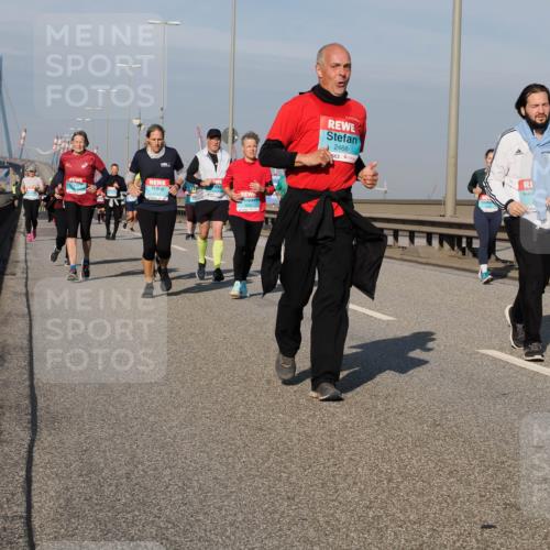 03.10.2025 - Köhlbrandbrückenlauf Fabian Wolf http://msf.ph/oto/9067437 03.10.2025 10:10:18 Position 3 2468 meine-sportfotos.de