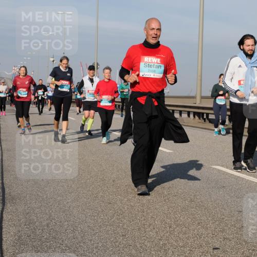 03.10.2025 - Köhlbrandbrückenlauf Fabian Wolf http://msf.ph/oto/9067443 03.10.2025 10:10:18 Position 3 2468 meine-sportfotos.de