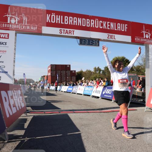 03.10.2025 - Köhlbrandbrückenlauf Lena Gebhardt http://msf.ph/oto/9067445 03.10.2025 13:31:36 Ziel 5057, 5065, 5171, 5222, 5425, 5511, 5598, 6072, 6597 meine-sportfotos.de