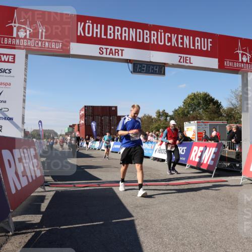 03.10.2025 - Köhlbrandbrückenlauf Lena Gebhardt http://msf.ph/oto/9067456 03.10.2025 13:31:42 Ziel 4415, 4416, 5057, 5065, 5171, 5222, 6072, 6103, 6297 meine-sportfotos.de