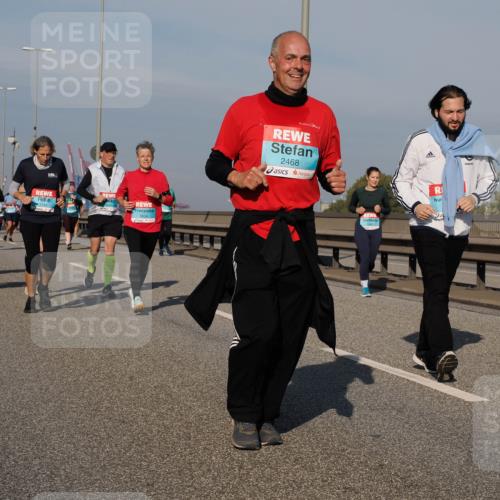 03.10.2025 - Köhlbrandbrückenlauf Fabian Wolf http://msf.ph/oto/9067458 03.10.2025 10:10:19 Position 3 3142, 1420, 2468 meine-sportfotos.de