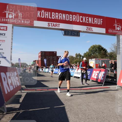 03.10.2025 - Köhlbrandbrückenlauf Lena Gebhardt http://msf.ph/oto/9067461 03.10.2025 13:31:42 Ziel 4415, 4416, 5057, 5065, 5171, 5222, 6072, 6103, 6297 meine-sportfotos.de