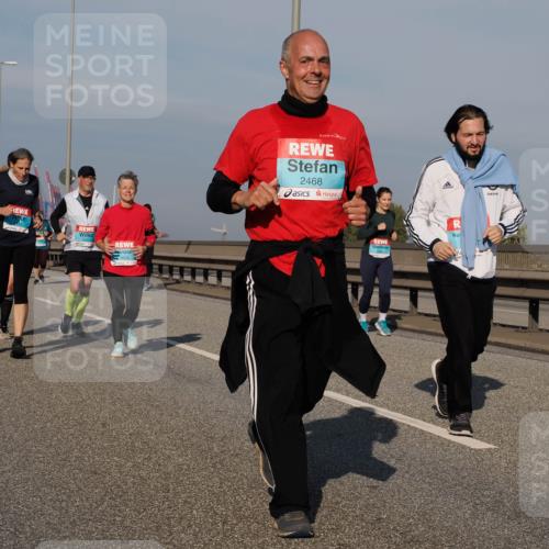 03.10.2025 - Köhlbrandbrückenlauf Fabian Wolf http://msf.ph/oto/9067465 03.10.2025 10:10:19 Position 3 2468 meine-sportfotos.de