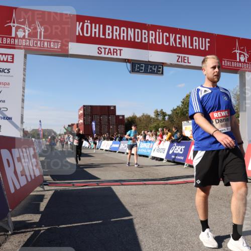 03.10.2025 - Köhlbrandbrückenlauf Lena Gebhardt http://msf.ph/oto/9067478 03.10.2025 13:31:44 Ziel 4415, 4416, 5057, 5171, 5463, 5817, 6072, 6103, 6297, 6452 meine-sportfotos.de