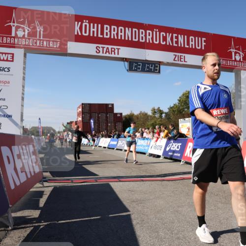 03.10.2025 - Köhlbrandbrückenlauf Lena Gebhardt http://msf.ph/oto/9067487 03.10.2025 13:31:44 Ziel 4415, 4416, 5057, 5171, 5463, 5817, 6072, 6103, 6297, 6452 meine-sportfotos.de
