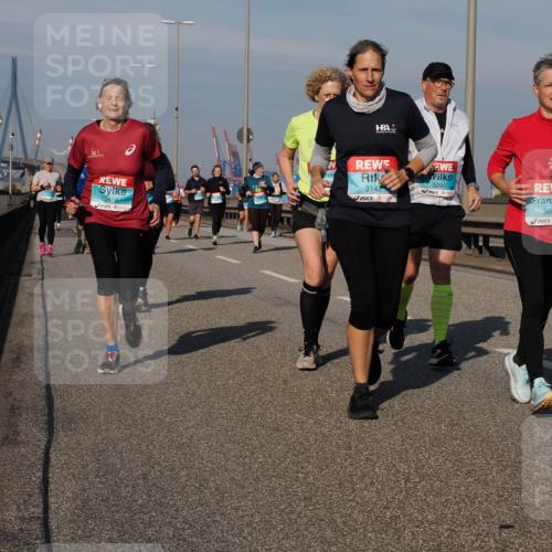 03.10.2025 - Köhlbrandbrückenlauf Fabian Wolf http://msf.ph/oto/9067522 03.10.2025 10:10:22 Position 3 3478, 3142, 3293, 3604 meine-sportfotos.de
