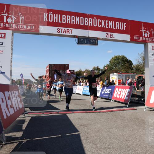 03.10.2025 - Köhlbrandbrückenlauf Lena Gebhardt http://msf.ph/oto/9067529 03.10.2025 13:31:49 Ziel 4415, 4416, 4842, 4935, 5057, 5267, 5463, 5817, 6072, 6103, 6297, 6452, 6736 meine-sportfotos.de