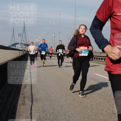 03.10.2025 - Köhlbrandbrückenlauf Fabian Wolf http://msf.ph/oto/9067564 03.10.2025 10:10:24 Position 3 2205, 347 meine-sportfotos.de