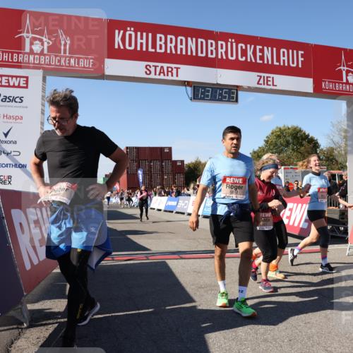 03.10.2025 - Köhlbrandbrückenlauf Lena Gebhardt http://msf.ph/oto/9067567 03.10.2025 13:31:54 Ziel 4415, 4416, 4842, 4902, 4935, 5267, 5463, 5817, 6103, 6297, 6452, 6736 meine-sportfotos.de