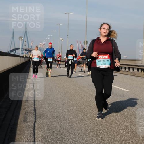 03.10.2025 - Köhlbrandbrückenlauf Fabian Wolf http://msf.ph/oto/9067574 03.10.2025 10:10:25 Position 3 2205 meine-sportfotos.de