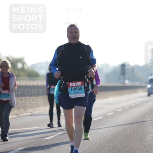 03.10.2025 - Köhlbrandbrückenlauf Jannik Wohlers http://msf.ph/oto/9067606 03.10.2025 09:30:17 Position 3 2611 meine-sportfotos.de