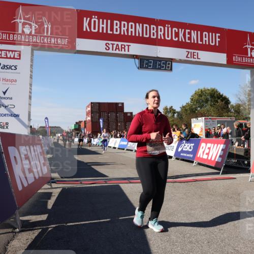 03.10.2025 - Köhlbrandbrückenlauf Lena Gebhardt http://msf.ph/oto/9067620 03.10.2025 13:31:58 Ziel 4415, 4416, 4842, 4902, 4935, 5267, 5463, 5817, 6076, 6126, 6452, 6736 meine-sportfotos.de