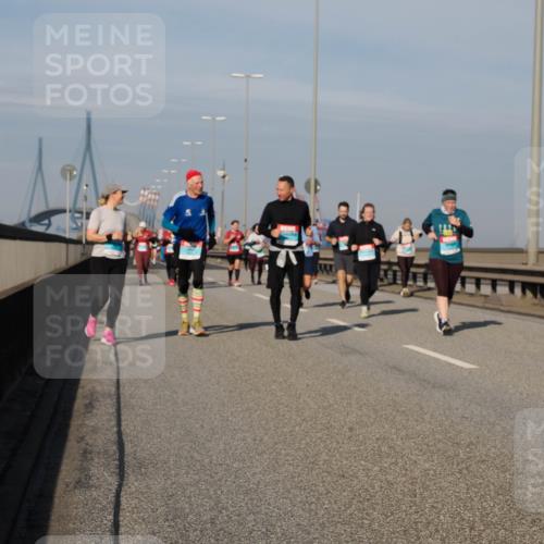 03.10.2025 - Köhlbrandbrückenlauf Fabian Wolf http://msf.ph/oto/9067621 03.10.2025 10:10:27 Position 3  meine-sportfotos.de