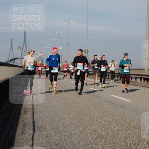 03.10.2025 - Köhlbrandbrückenlauf Fabian Wolf http://msf.ph/oto/9067626 03.10.2025 10:10:27 Position 3  meine-sportfotos.de