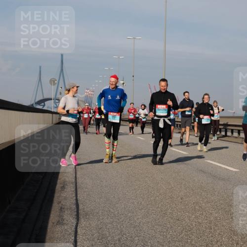 03.10.2025 - Köhlbrandbrückenlauf Fabian Wolf http://msf.ph/oto/9067644 03.10.2025 10:10:28 Position 3  meine-sportfotos.de