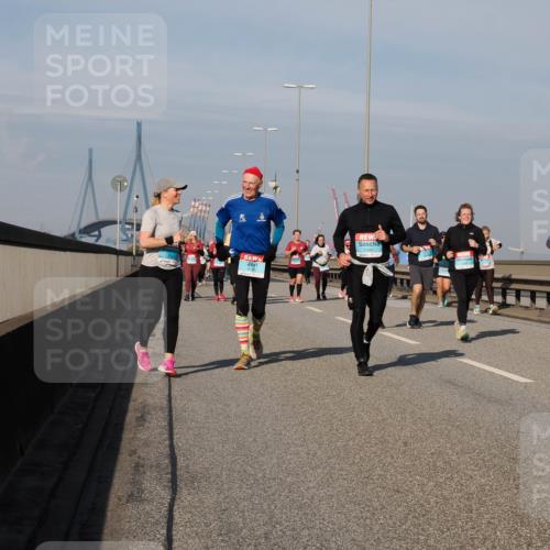 03.10.2025 - Köhlbrandbrückenlauf Fabian Wolf http://msf.ph/oto/9067649 03.10.2025 10:10:28 Position 3 3510, 2342 meine-sportfotos.de