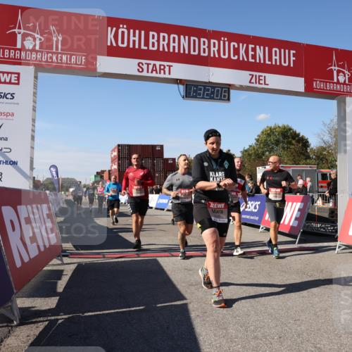 03.10.2025 - Köhlbrandbrückenlauf Lena Gebhardt http://msf.ph/oto/9067664 03.10.2025 13:32:06 Ziel 4443, 4902, 4985, 5155, 5238, 5246, 5247, 5248, 5921, 5922, 5923, 6076, 6126, 6146, 6460 meine-sportfotos.de