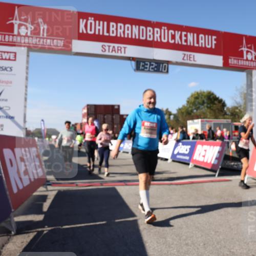03.10.2025 - Köhlbrandbrückenlauf Lena Gebhardt http://msf.ph/oto/9067714 03.10.2025 13:32:10 Ziel 4443, 4985, 5155, 5238, 5246, 5247, 5248, 5354, 5820, 5921, 5922, 5923, 6076, 6126, 6146, 6287, 6460 meine-sportfotos.de