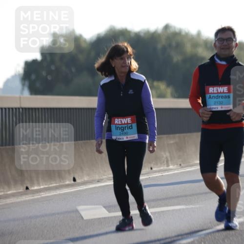 03.10.2025 - Köhlbrandbrückenlauf Jannik Wohlers http://msf.ph/oto/9067720 03.10.2025 09:30:26 Position 3 2490, 2132 meine-sportfotos.de